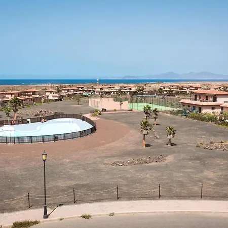 Сasa de vacaciones Home2book Casa Tara Kutir La Oliva